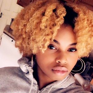 Meet your Posher, Chardonnae